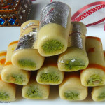 kaju pista roll