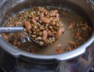 restaurant style daal makhani step 8