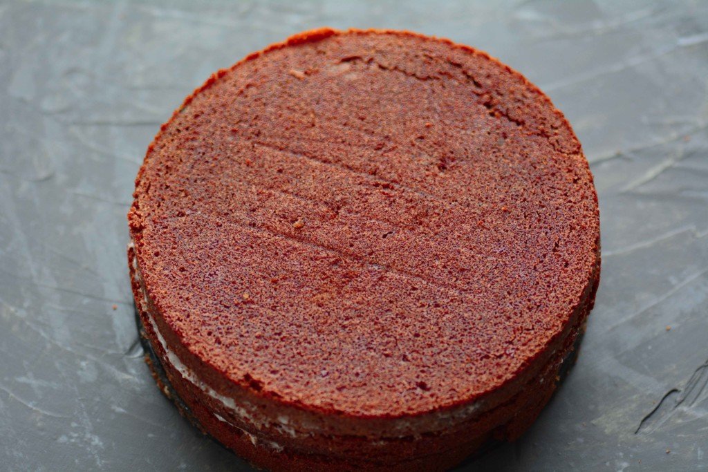How To Cut And Stack A Cake Red Velvet How To Cut And Stack A Cake Red Velvet